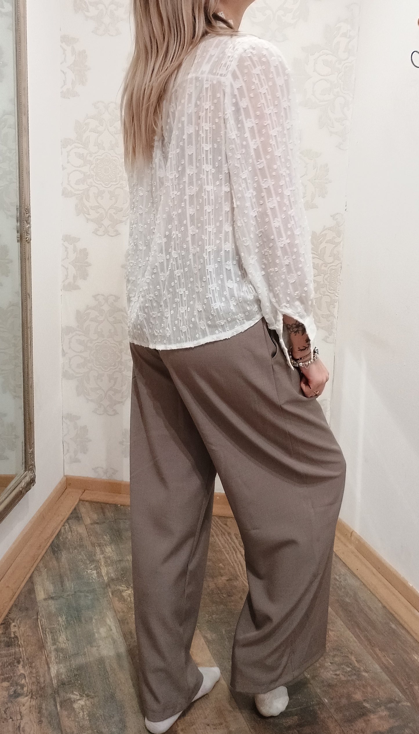 Pantalon beige moyen